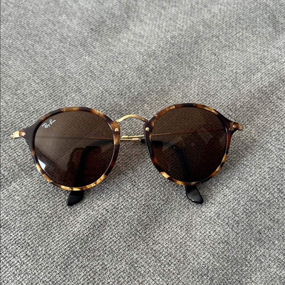 Ray-Ban Brown Tortoise Round Sunglasses